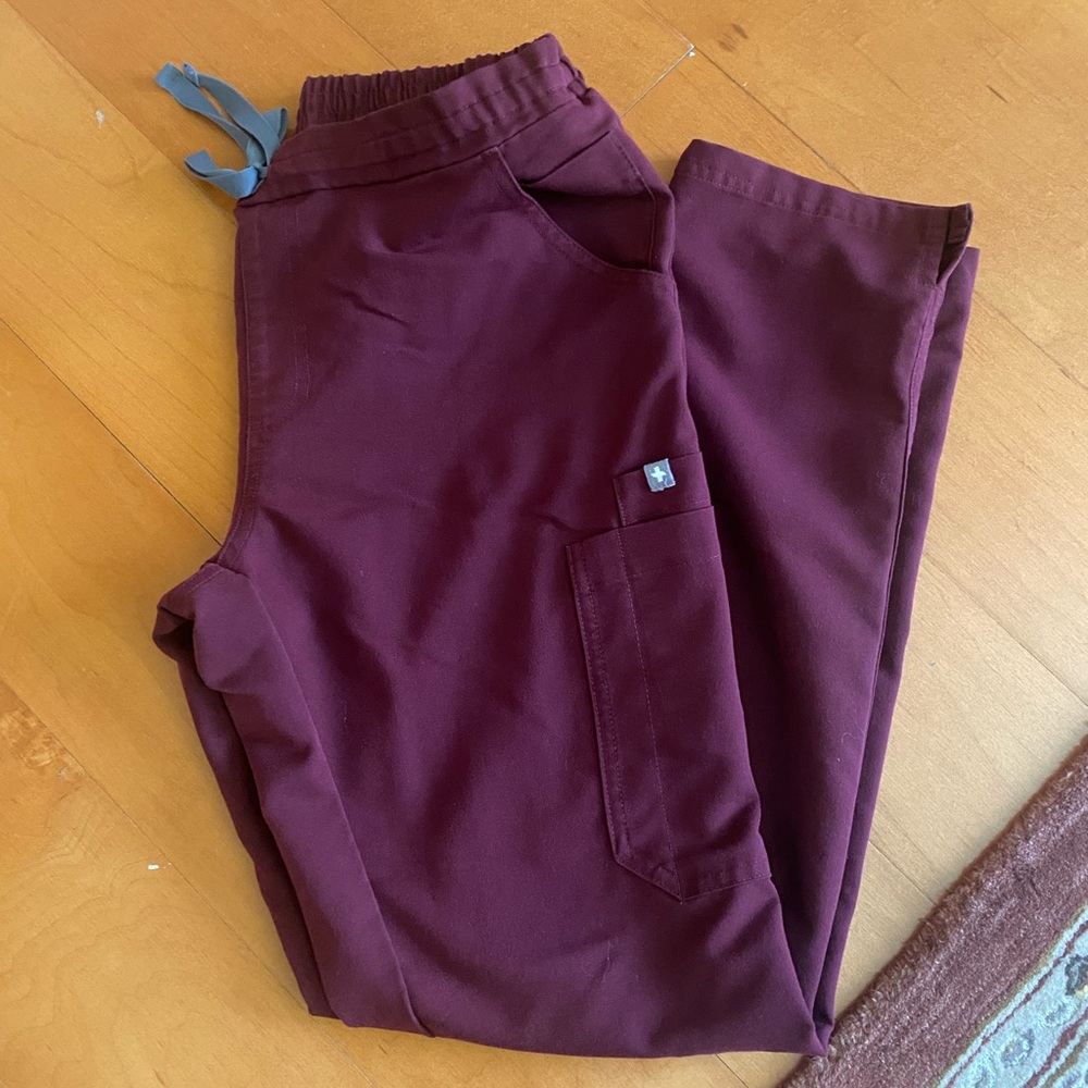 FIGS Yola skinny pants Sz S Burgundy